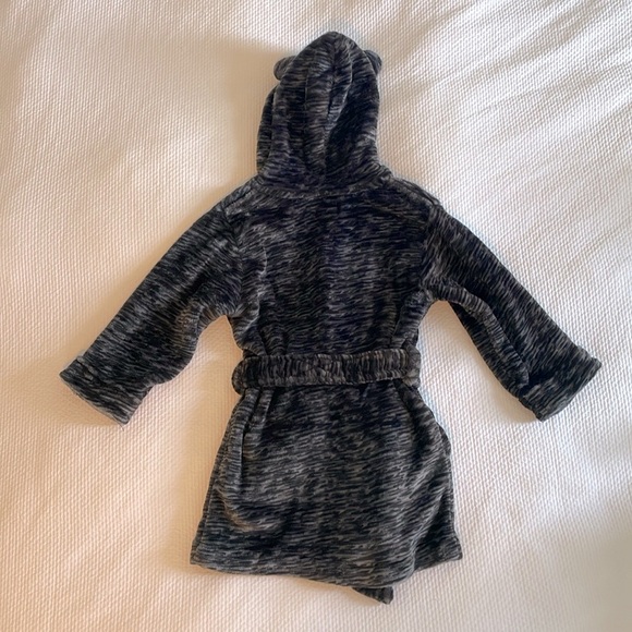 Toddler Bathrobe Size 2 - Picture 2 of 5